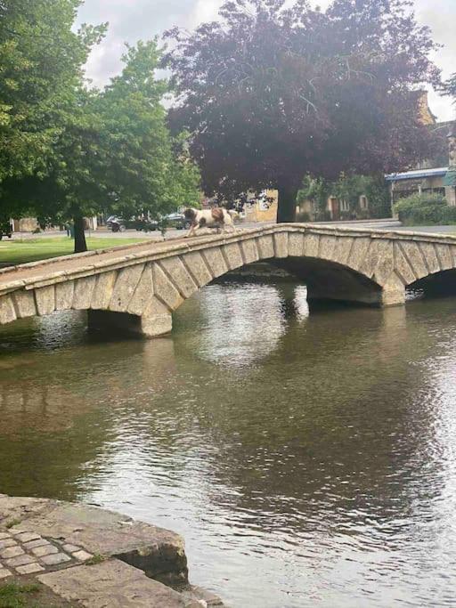水上伯顿Beautiful Cotswold Couples Retreat别墅 外观 照片